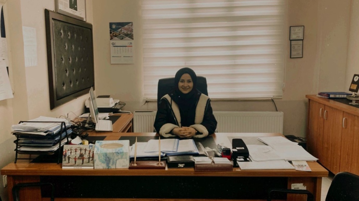 Mahide SARI ULUKAYA - MÜDÜR